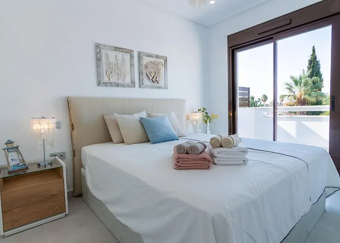 Bahia Homes بيت للعطل