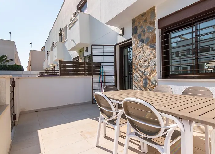 Bahia Homes بيت للعطل